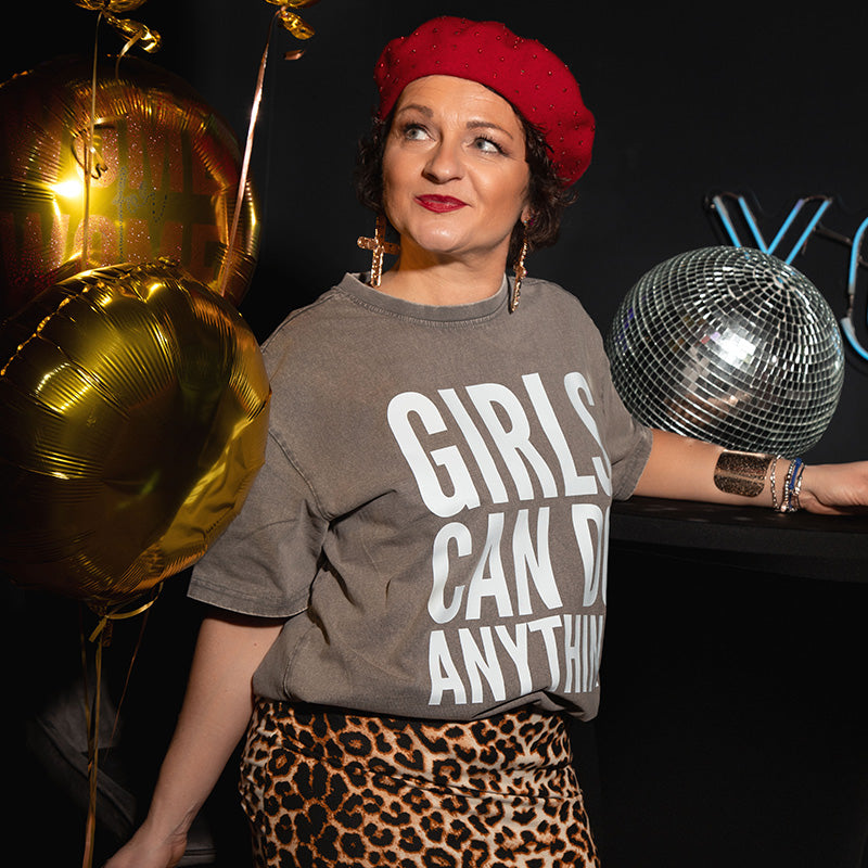JayKay AcidWash T-Shirt "GirlsCanDoAnything"
